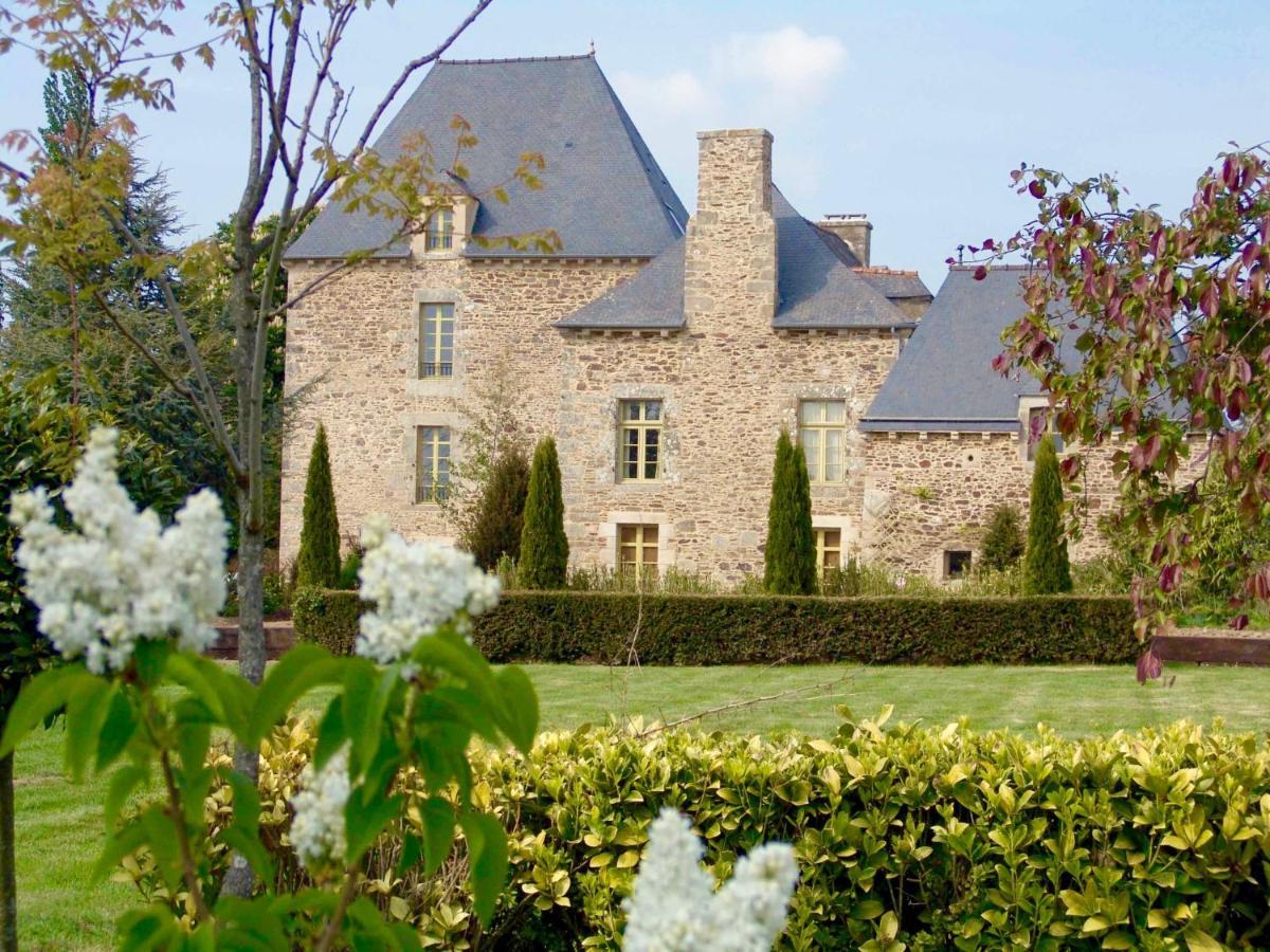 B&B Le Plessix - Manoir Le Plessix Madeuc Corseul Eksteriør bilde